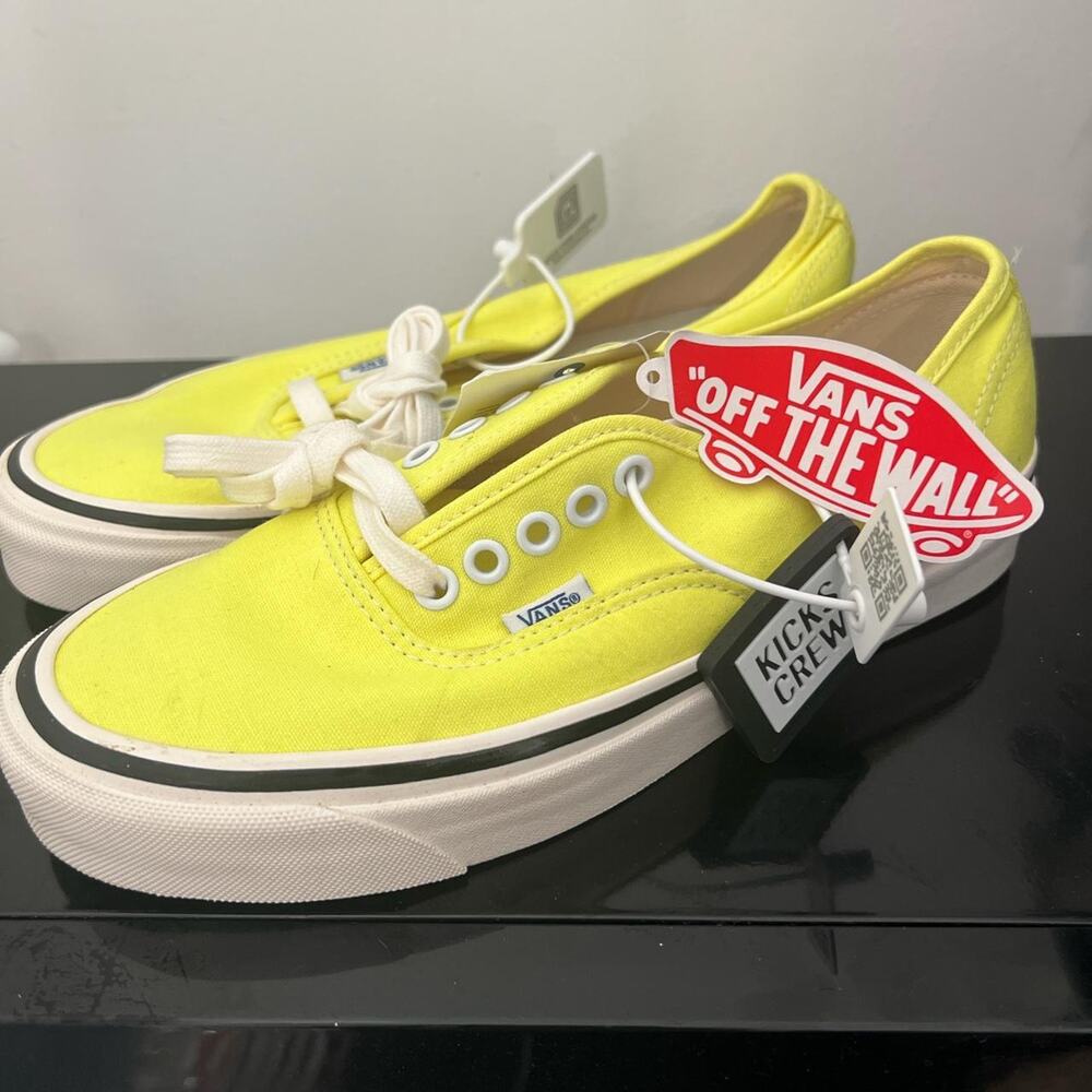 Brand new neon yellow authentic